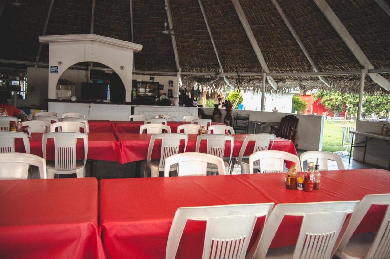 Hotel y Restaurante EL TEXANO Tamasopo Exterior foto